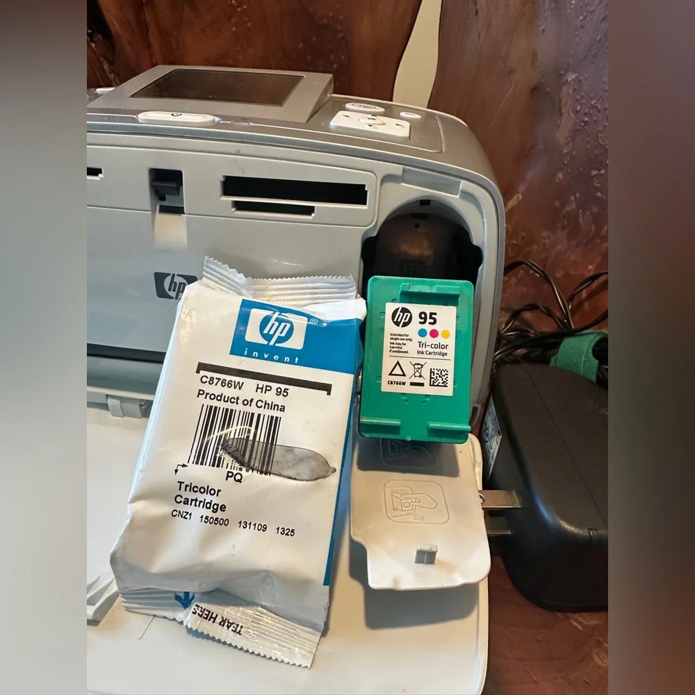 HP 375 Portable Mini Photo Printer- No Computer Needed! Amazing Condition 🤩👌🏼